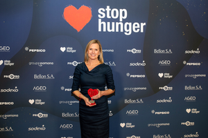 Stop Hunger Honors Stephanie Wright with Women's Empowerment Award
